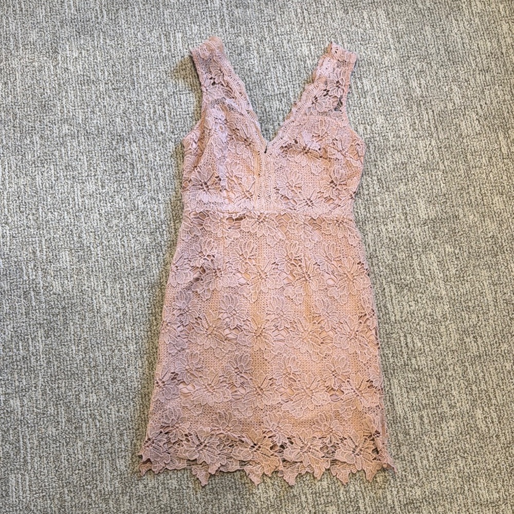 Soieblu Pink Sheath Mini Dress V-Neck Sleeveless